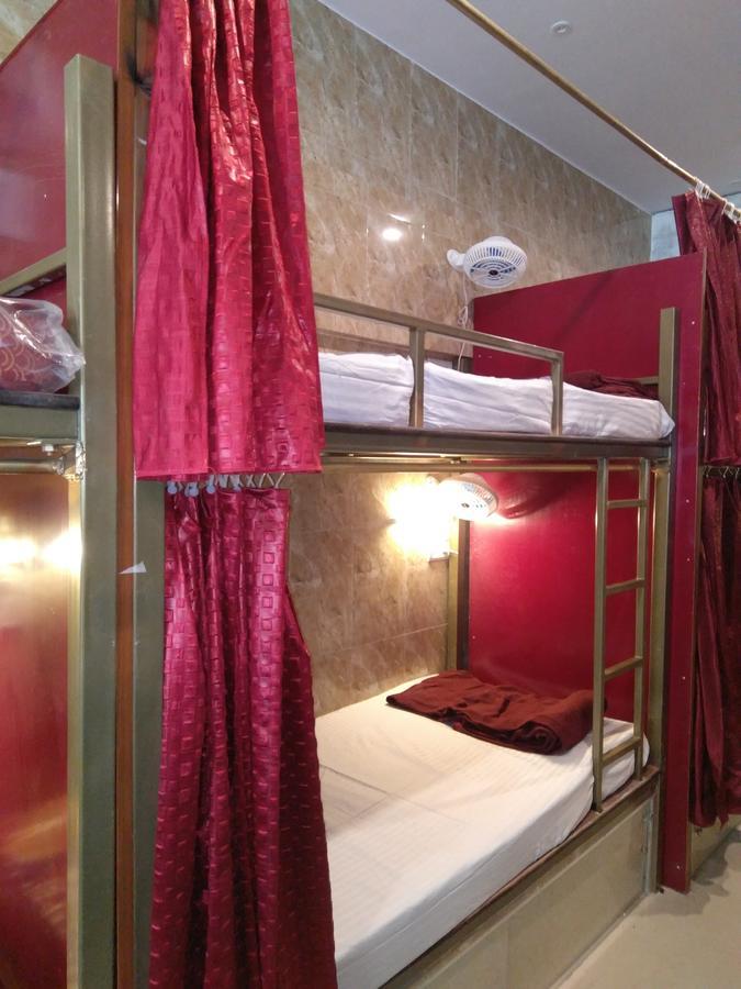 Dream Dormitory ムンバイ エクステリア 写真